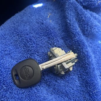 Ian Express - Keys & Locksmiths Near Me - San Antonio, Texas Ian Express - Keys & Locksmiths Near Me - San Antonio, Texas