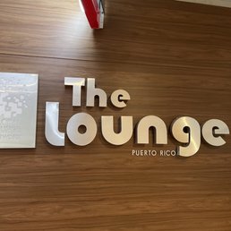The entrance to the lounge !
