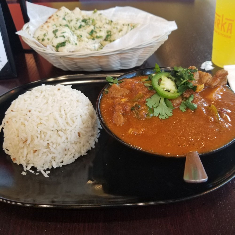 Tarka Indian Kitchen - Vindaloo with lamb, with a side of rice and naan - Indian Near Me - Austin, Texas Tarka Indian Kitchen - Vindaloo with lamb, with a side of rice and naan - Indian Near Me - Austin, Texas