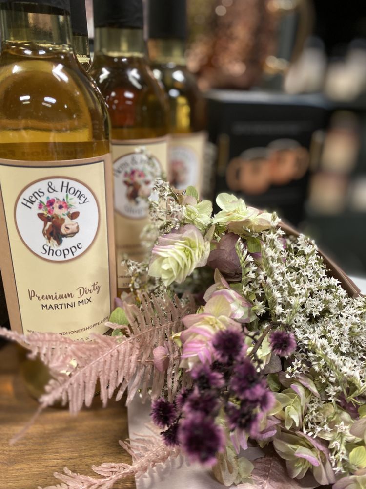 HENS AND HONEY SHOPPE Updated August 2024 99 Photos & 39 Reviews