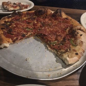 Santarpio's Pizza - Beautiful picture - Pizza Near Me - Boston, Massachusetts Santarpio's Pizza - Beautiful picture - Pizza Near Me - Boston, Massachusetts
