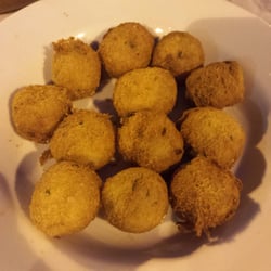 Jirau Bar - Bolinho de bacalhau