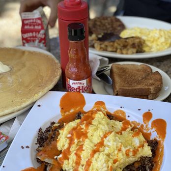 Gronsky's Milk House - Brunch bowl, breakfast platter, pancake - Ice Cream & Frozen Yogurt Near Me - High Bridge, New Jersey