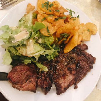 Chez Gladines - Basque Near Me - Paris, 75