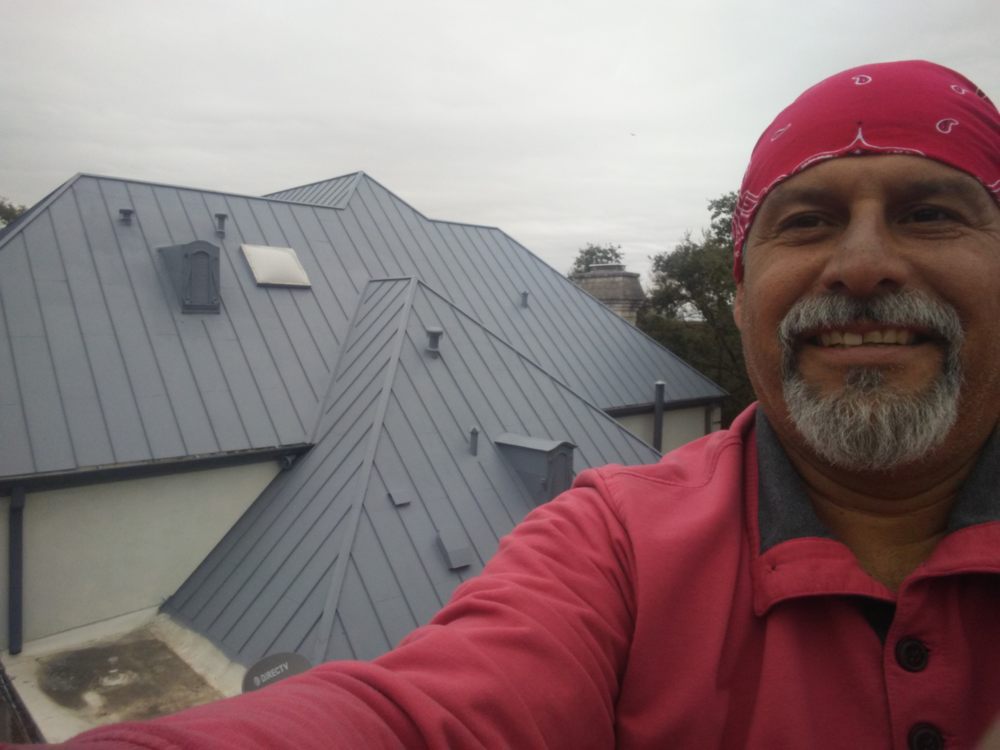 Slide of Ramiro's Roofing