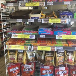 Milky Way,Twix, Snickers, Laffy Taffy/Sweetarts, Snyder 2/$1.00