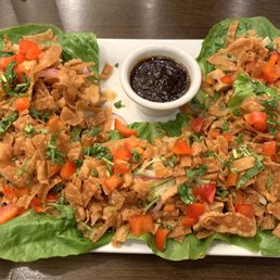 Thai Chicken Lettuce Wraps