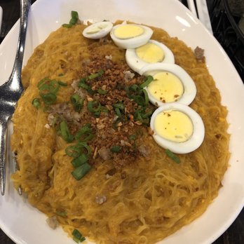 Gerry's Grill - Pancit Palabok - Filipino Near Me - Houston, Texas Gerry's Grill - Pancit Palabok - Filipino Near Me - Houston, Texas