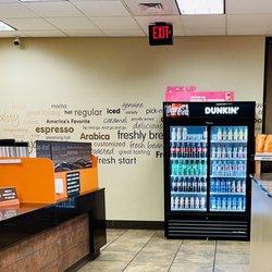 Dunkin' - Interesting Decor