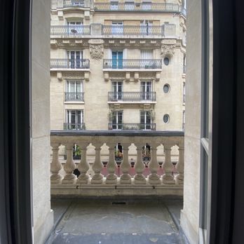 Victoria Palace Hôtel - Our beautiful balcony - Hotels Near Me - Paris, 75 Victoria Palace Hôtel - Our beautiful balcony - Hotels Near Me - Paris, 75