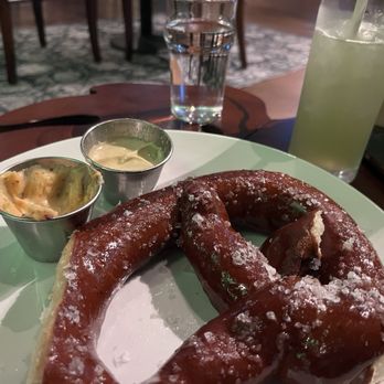 The Witch's Cottage - Huge & Delicious PRETZEL! - Bakeries Near Me - Los Angeles, California