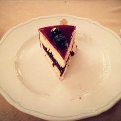 Sabatini 意大利餐廳 - 怎少得了帝苑餅店的 Blueberry cheesecake?