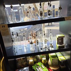 Navidi's Olive Oils & Vinegars