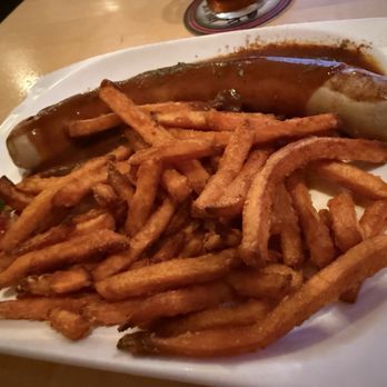 Brauhaus Richrather Hof - Currywurst mit Süßkartoffelpommes - Brasseries Near Me - Langenfeld, NW