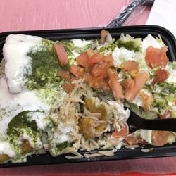 Shah’s Halal Food - Fish platter with white and green sauces