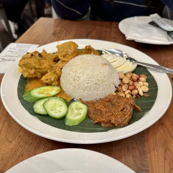 Ipoh Kopitiam - Nasi Lemak with Chicken Curry - Malaysian Near Me - Alhambra, California Ipoh Kopitiam - Nasi Lemak with Chicken Curry - Malaysian Near Me - Alhambra, California