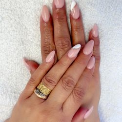 R Beauty & Spa Studio