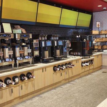 Kwik Trip - a coffee shop with coffee machines - Gas Stations Near Me - North Saint Paul, Minnesota