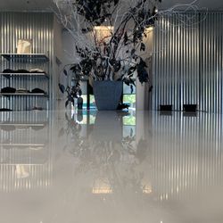 Olivia Boutique - Inside