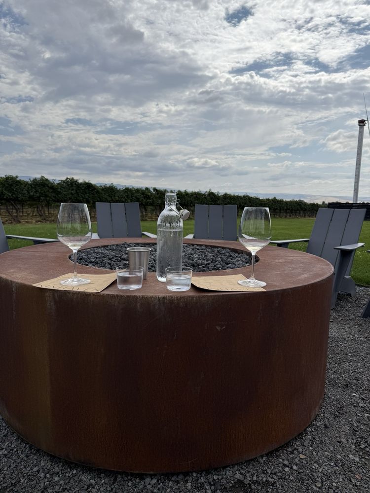 Kinhaven Winery Logo