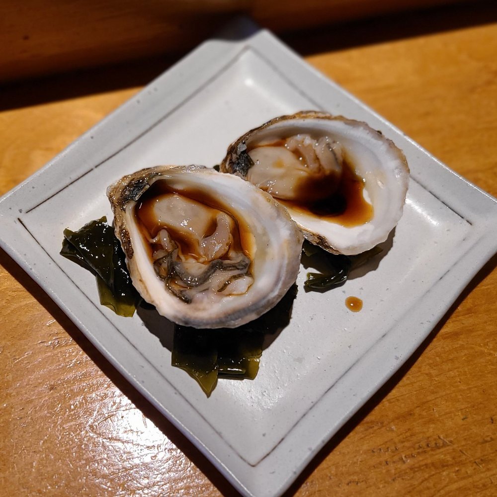 Omakase) Kusshi Oysters Omakase) Kusshi Oysters