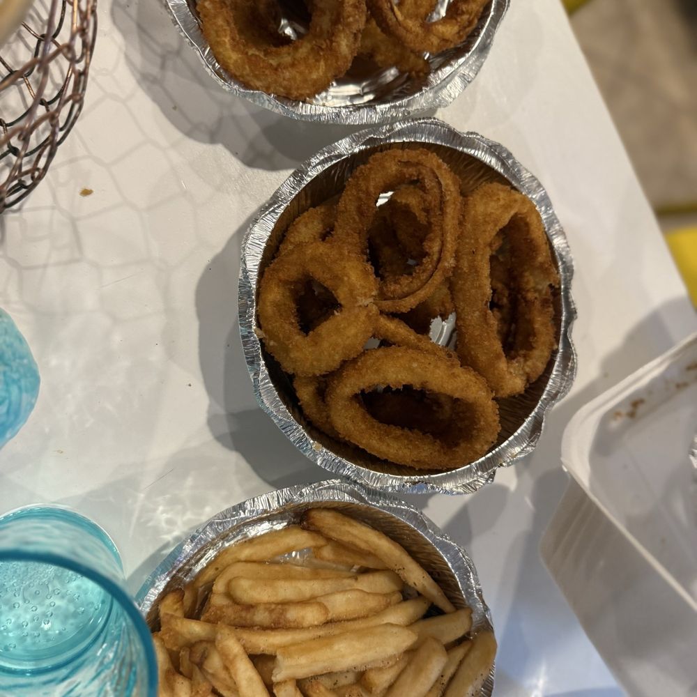 The Real Thing - Onion rings and fries - Sandwiches Near Me - Towson, Maryland