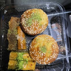 Honey Bakery & Cafe
