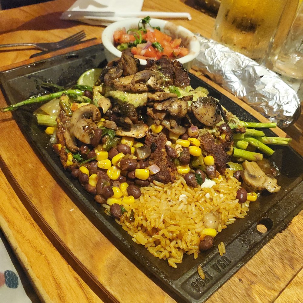 Chili's - Veggie fajitas - American Near Me - Orange City, Florida