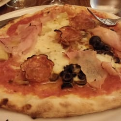 Da Mariano - Pizza napoletana.. 4 stagioni!