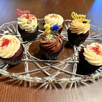 Love At First Bite - Red Velvet, Chocolate Pistachio, Bunny Love, Chocolate Salted Caramel, Vegan Chocolate - Bakeries Near Me - Berkeley, California