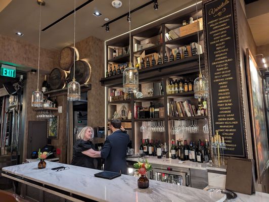 Stella's Wine Bar by null