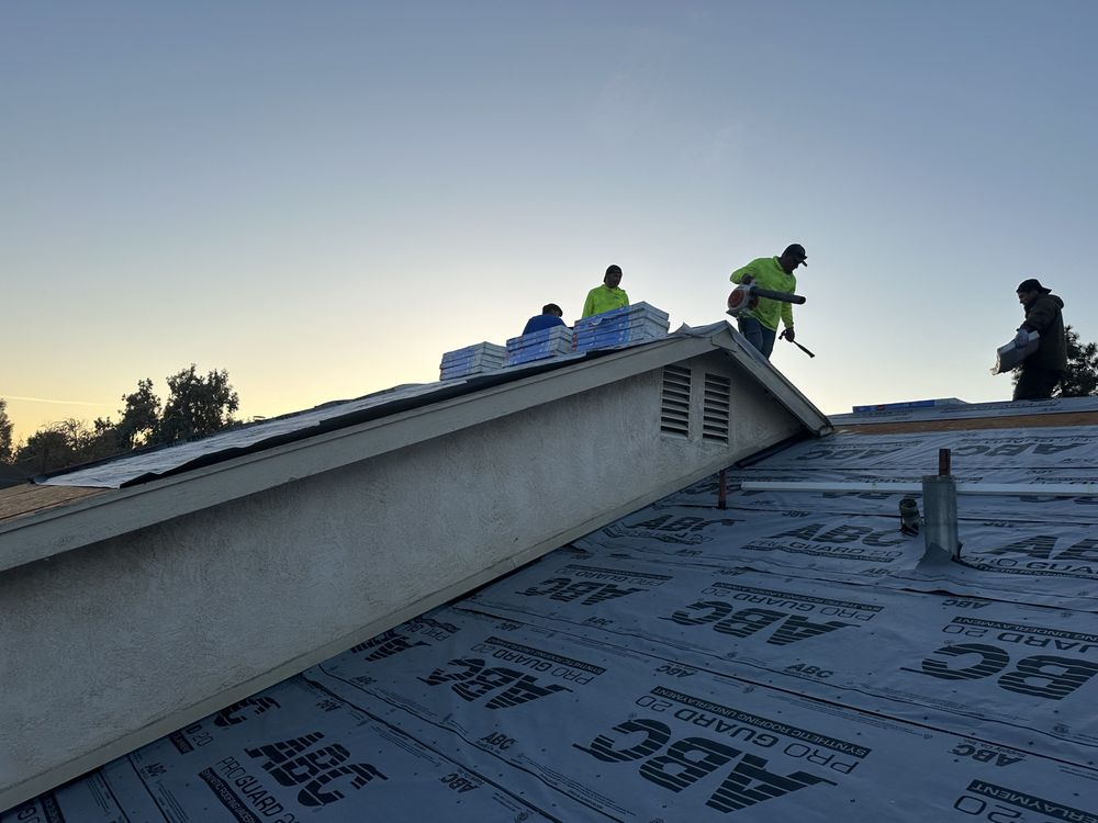 Slide of Claudex Roofing