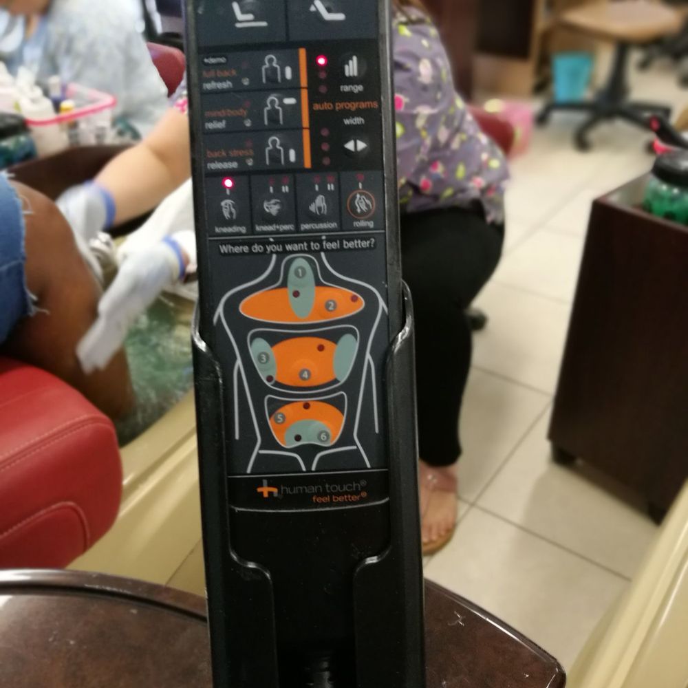 Manoa Nails - Massage chair selection - Nail Salons Near Me - Honolulu, Hawaii Manoa Nails - Massage chair selection - Nail Salons Near Me - Honolulu, Hawaii