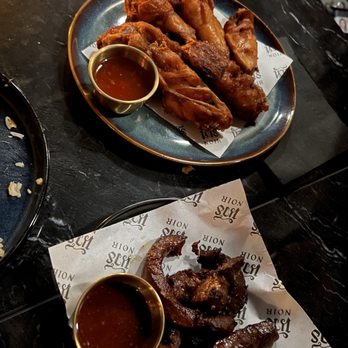Noir Bar - Wings and beef jerky - Bars Near Me - Orlando, Florida