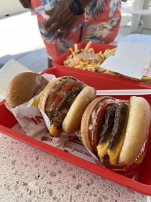 In-N-Out Burger by null