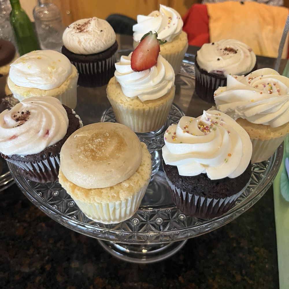 Maxie B's - Bakeries Near Me - Greensboro, North Carolina Maxie B's - Bakeries Near Me - Greensboro, North Carolina