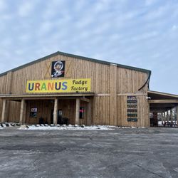 Uranus Fudge Factory - Entrance