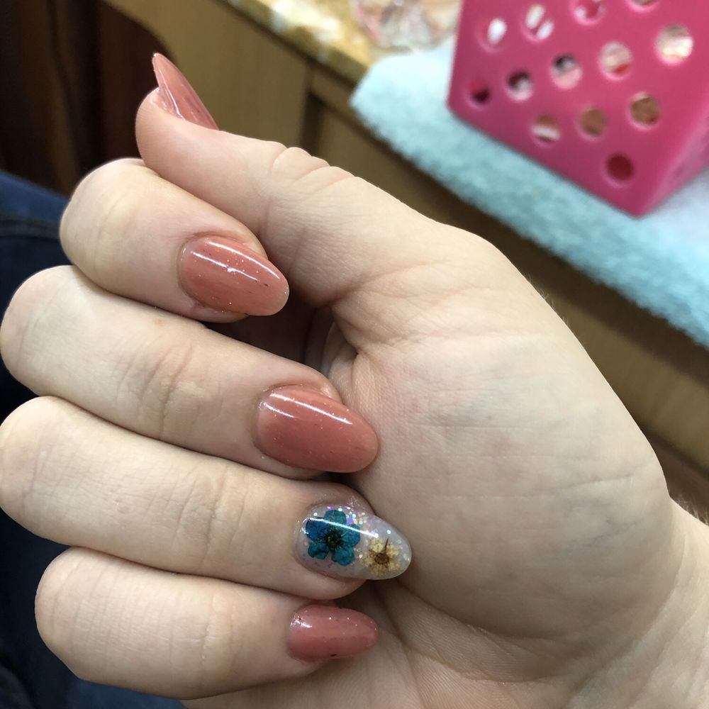 Rose Nails - My nails! I got the acrylic with flowers! - Nail Salons Near Me - Llano, Texas