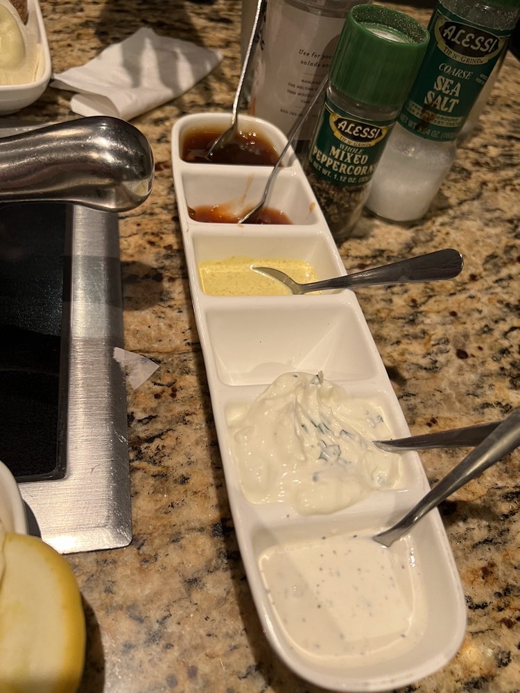 THE MELTING POT Updated August 2024 148 Photos & 237 Reviews 959