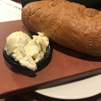 LongHorn Steakhouse - Complimentary bread - Steakhouses Near Me - Orlando, Florida LongHorn Steakhouse - Complimentary bread - Steakhouses Near Me - Orlando, Florida