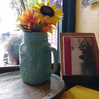 The Intersection Cafe - Window seat - Coffee & Tea Near Me - Buffalo, New York