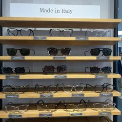 Warby Parker Abbot Kinney - Variety and good prices