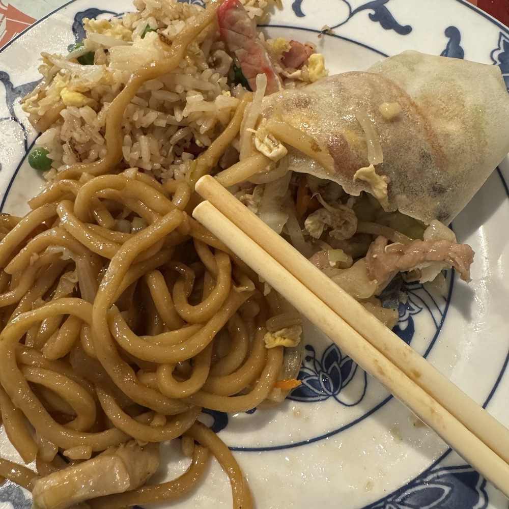 Happy Garden Restaurant - Mu shu pork - chow mein and fried rice - Chinese Near Me - Chico, California