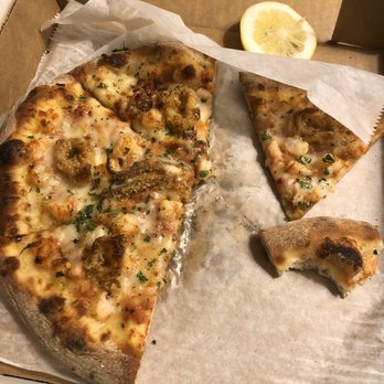 Backyard Pizza and Raw Bar - Pizza Near Me - Huntington, West Virginia