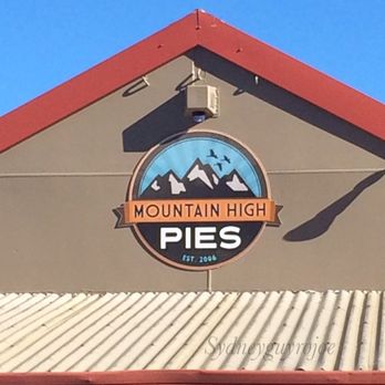 Mountain High Pies - Coffee & Tea Near Me - Wentworth Falls, NSW