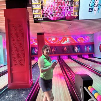 Châm Pang Lanes - Bowling Near Me - Omaha, Nebraska