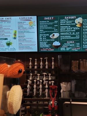 @Papi’s Café by null