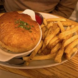 Beacon Pub & Eatery
