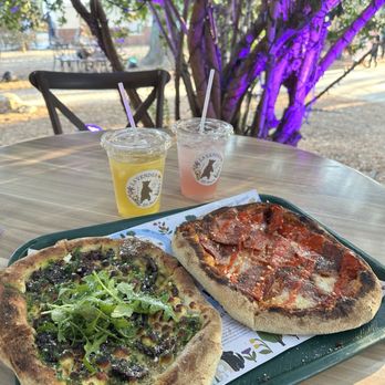 123 Farm - Fig and goat cheese pizza and hot honey pepperoni - Farmers Market Near Me - Cherry Valley, California