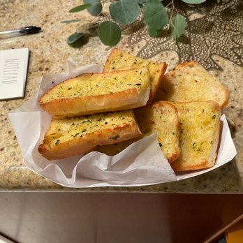 Di Marco's Pizza - Garlic Bread 6 Pcs - Pizza Near Me - Newhall, California Di Marco's Pizza - Garlic Bread 6 Pcs - Pizza Near Me - Newhall, California